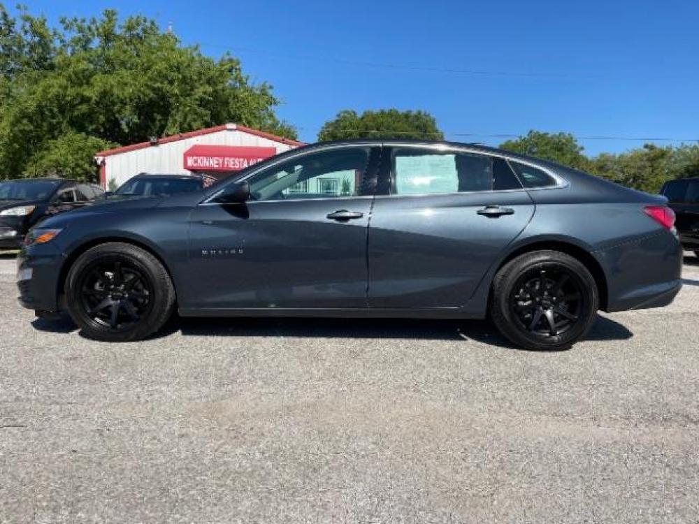 2019 Gray /Gray cloth Chevrolet Malibu LT (1G1ZD5ST8KF) with an 1.5L L4 DOHC 16V engine, 6-Speed Automatic transmission, located at 900 South McDonald Street, McKinney, TX, 75069, (972) 529-2992, 33.189335, -96.613403 - Power seats, Heated seats, Back up camera - Photo #3