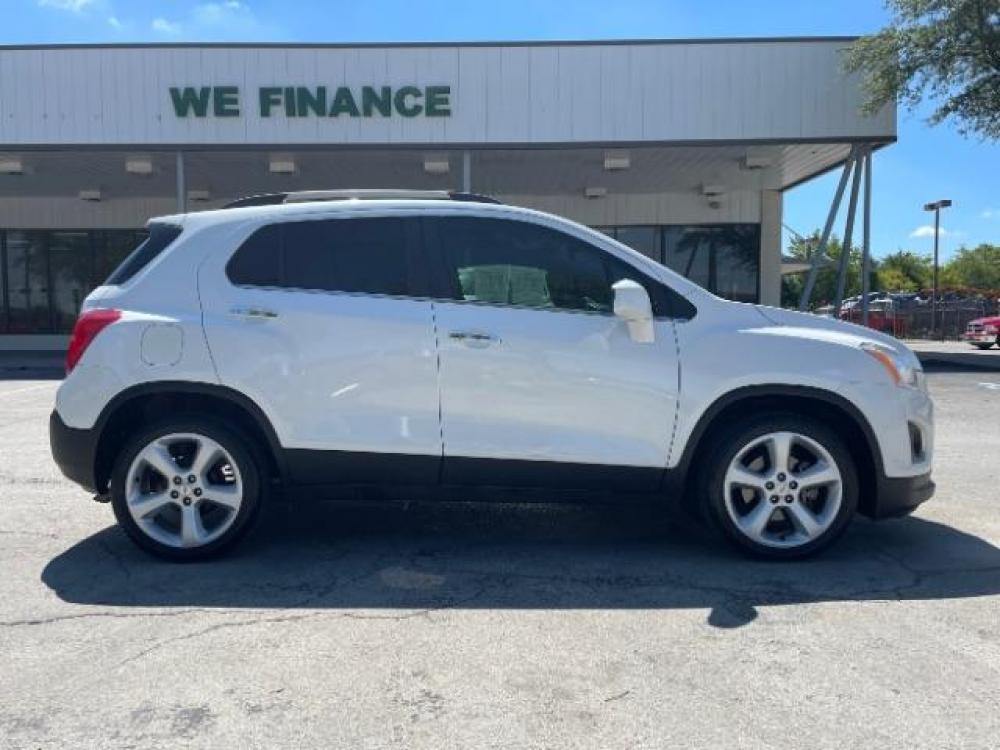 2015 Summit White /Jet Black/Light Tita Chevrolet Trax LTZ FWD (KL7CJNSB4FB) with an 1.4L L4 DOHC 16V engine, 6-Speed Automatic transmission, located at 900 South McDonald Street, McKinney, TX, 75069, (972) 529-2992, 33.189335, -96.613403 - Back up camera, Back up sensors, Sunroof, Power seat, Blue tooth stereo, Power seat - Photo #7