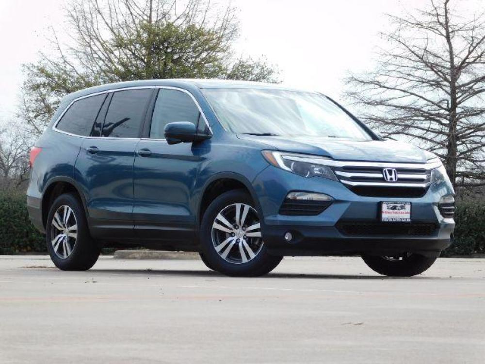 2016 Obsidian Blue Pearl /Gray, leather Honda Pilot EXL 2WD (5FNYF5H5XGB) with an 3.5L V6 SOHC 24V engine, 6-Speed Automatic transmission, located at 900 South McDonald Street, McKinney, TX, 75069, (972) 529-2992, 33.189335, -96.613403 - Photo #0