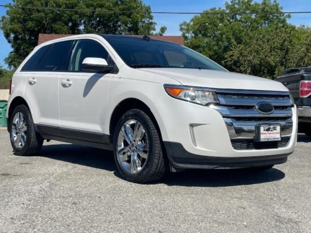 2013 White Platinum Trico /Charcoal Black Leath Ford Edge SEL FWD (2FMDK3JC5DB) with an 3.5L V6 DOHC 24V engine, 6-Speed Automatic transmission, located at 900 South McDonald Street, McKinney, TX, 75069, (972) 529-2992, 33.189335, -96.613403 - Photo #0