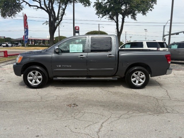 photo of 2012 Nissan Titan