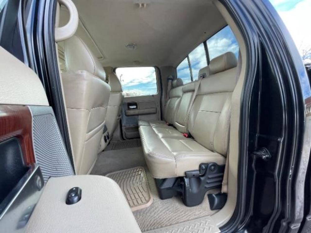 2007 Black /Tan Leather Interior Ford F-150 Lariat SuperCrew Sho (1FTPW12V57F) with an 5.4L V8 SOHC 24V FFV engine, 4-Speed Automatic transmission, located at 900 South McDonald Street, McKinney, TX, 75069, (972) 529-2992, 33.189335, -96.613403 - Photo #9