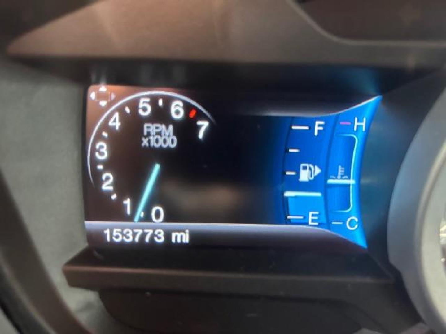 2015 Magnetic Metallic /Charcoal Black, premium cloth Ford Explorer XLT FWD (1FM5K7D8XFG) with an 3.5L V6 DOHC 24V engine, 6-Speed Automatic transmission, located at 900 South McDonald Street, McKinney, TX, 75069, (972) 529-2992, 33.189335, -96.613403 - Photo#15