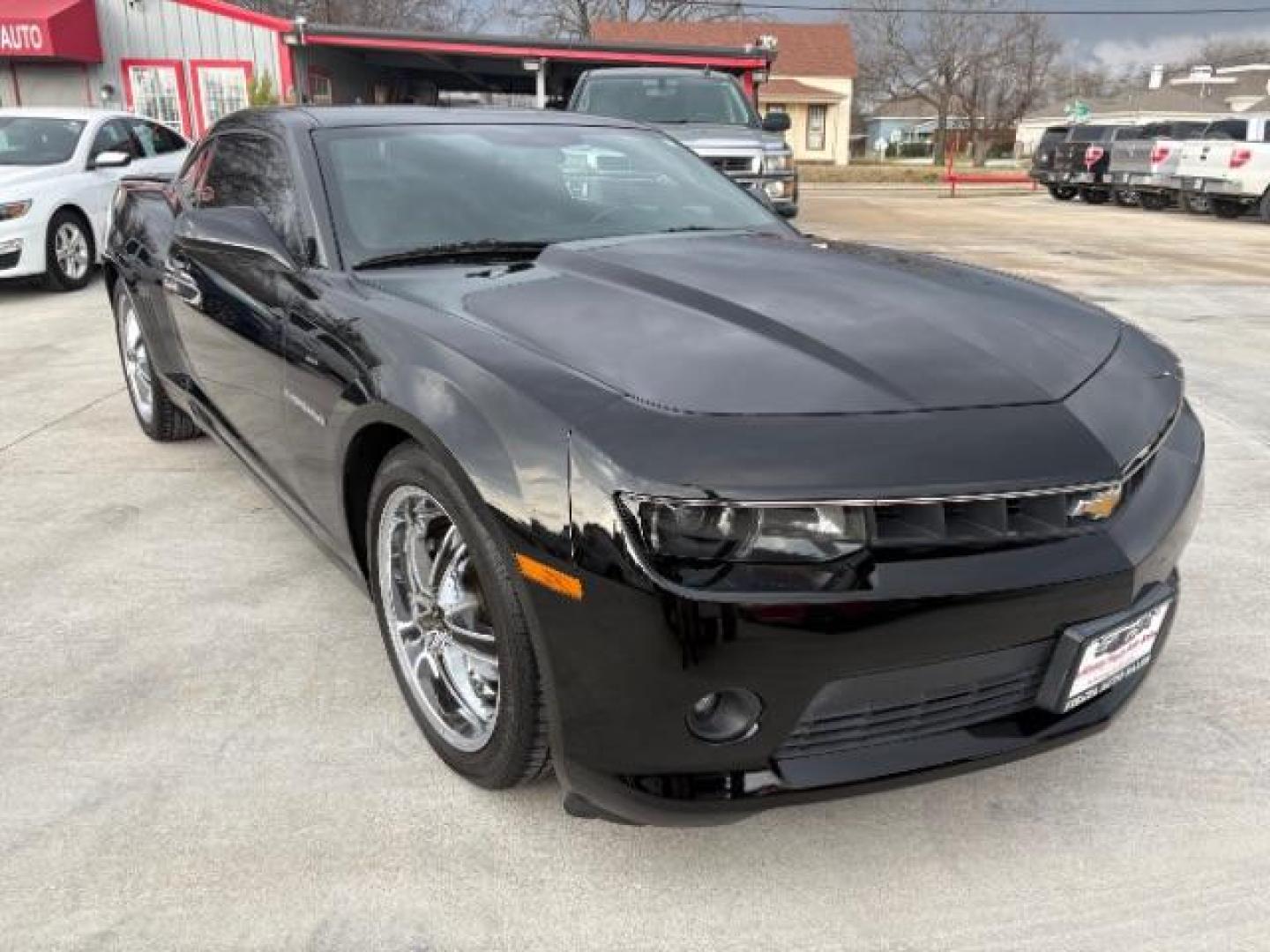 2015 Chevrolet Camaro 1LT's photo