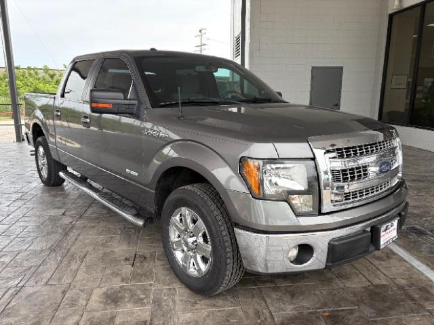 2013 Gray /Gray cloth Ford F-150 XLT SuperCrew 5.5-ft (1FTFW1CT4DK) with an 3.5L V6 TURBO engine, 6-Speed Automatic transmission, located at 900 South McDonald Street, McKinney, TX, 75069, (972) 529-2992, 33.189335, -96.613403 - Photo#0