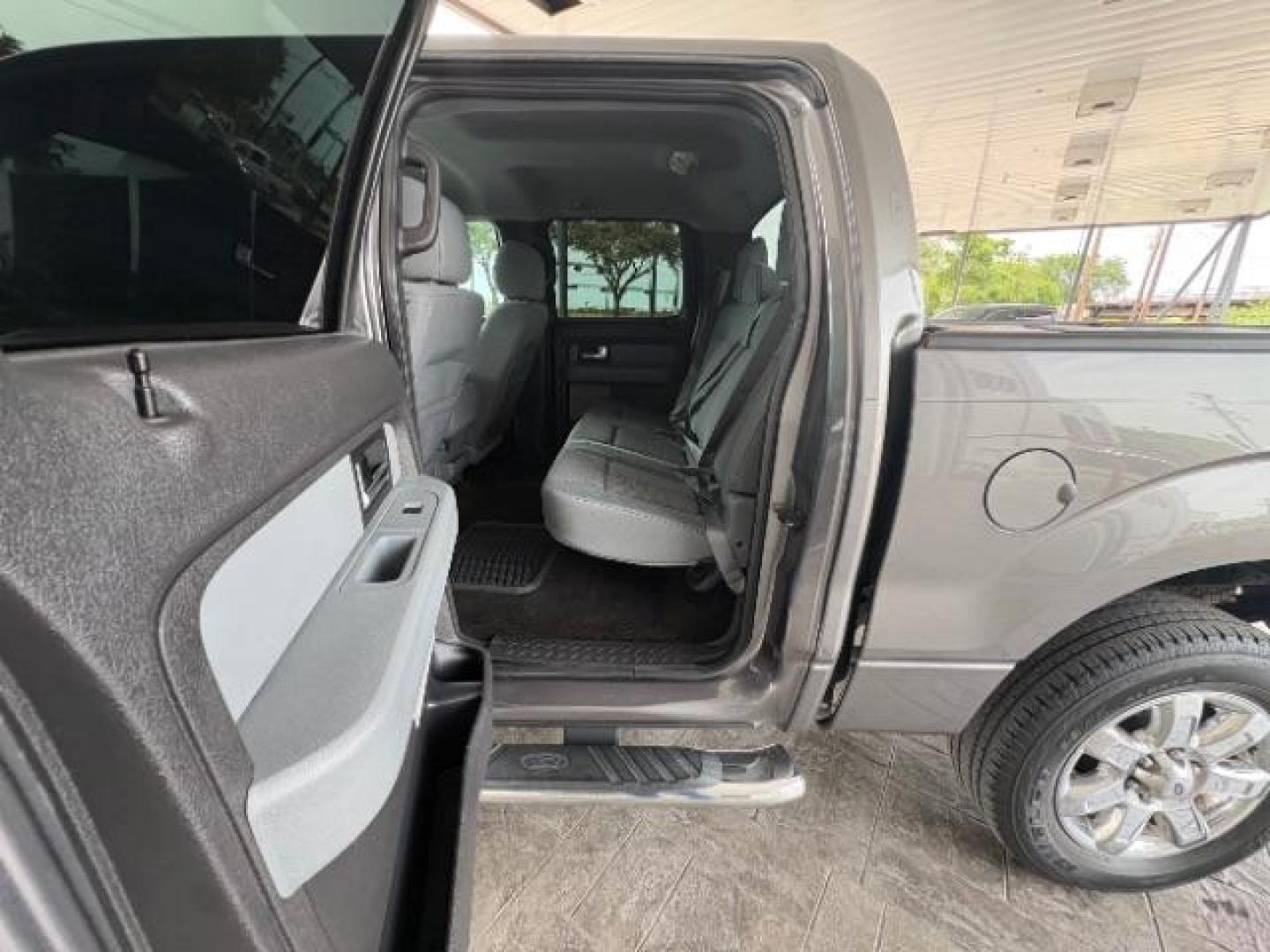 2013 Gray /Gray cloth Ford F-150 XLT SuperCrew 5.5-ft (1FTFW1CT4DK) with an 3.5L V6 TURBO engine, 6-Speed Automatic transmission, located at 900 South McDonald Street, McKinney, TX, 75069, (972) 529-2992, 33.189335, -96.613403 - Photo#12