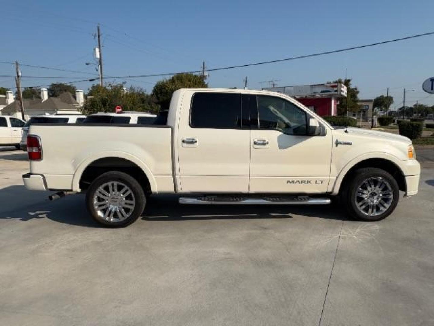 2008 White Chocolate Cera /Dove Grey Leather In Lincoln Mark LT 2WD (5LTPW16578F) with an 5.4L V8 SOHC 24V engine, 4-Speed Automatic transmission, located at 900 South McDonald Street, McKinney, TX, 75069, (972) 529-2992, 33.189335, -96.613403 - Photo#5