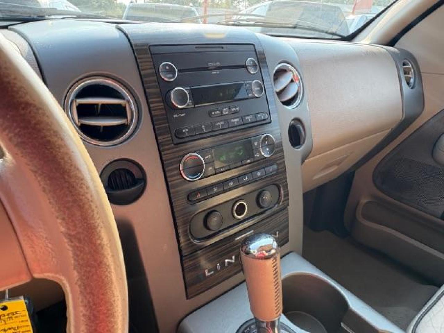 2008 White Chocolate Cera /Dove Grey Leather In Lincoln Mark LT 2WD (5LTPW16578F) with an 5.4L V8 SOHC 24V engine, 4-Speed Automatic transmission, located at 900 South McDonald Street, McKinney, TX, 75069, (972) 529-2992, 33.189335, -96.613403 - Photo#17