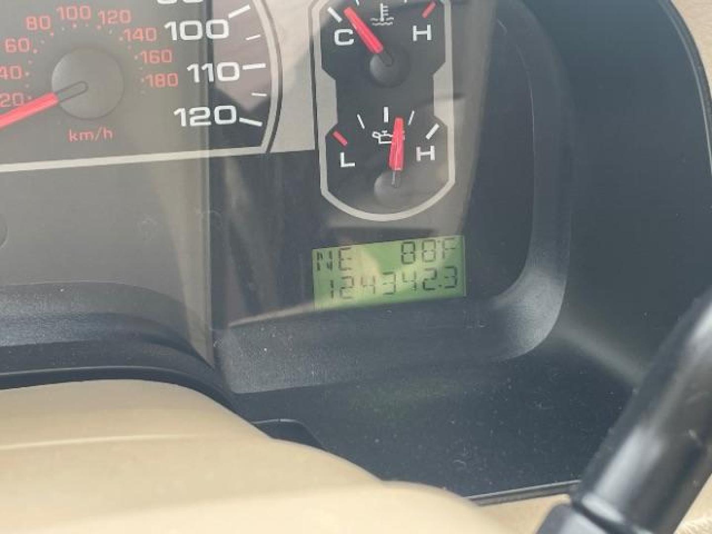2008 Pueblo Gold Metallic /Tan Cloth Interior Ford F-150 XLT SuperCrew Short (1FTRW12W38F) with an 4.6L V8 SOHC 16V engine, 4-Speed Automatic transmission, located at 900 South McDonald Street, McKinney, TX, 75069, (972) 529-2992, 33.189335, -96.613403 - Photo#15
