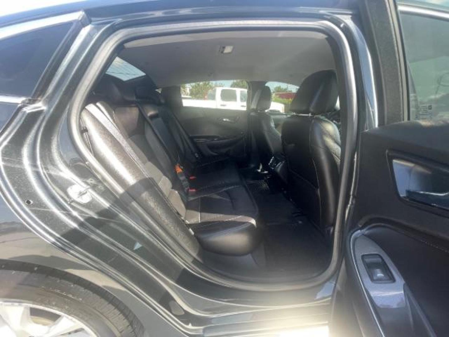 2018 Nightfall Gray Metal /Jet Black, leather Chevrolet Malibu LT (1G1ZD5ST6JF) with an 1.5L L4 DOHC 16V engine, 6-Speed Automatic transmission, located at 900 South McDonald Street, McKinney, TX, 75069, (972) 529-2992, 33.189335, -96.613403 - Photo#9