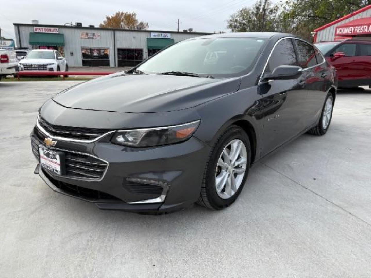 2018 Nightfall Gray Metal /Jet Black, leather Chevrolet Malibu LT (1G1ZD5ST6JF) with an 1.5L L4 DOHC 16V engine, 6-Speed Automatic transmission, located at 900 South McDonald Street, McKinney, TX, 75069, (972) 529-2992, 33.189335, -96.613403 - Photo#4