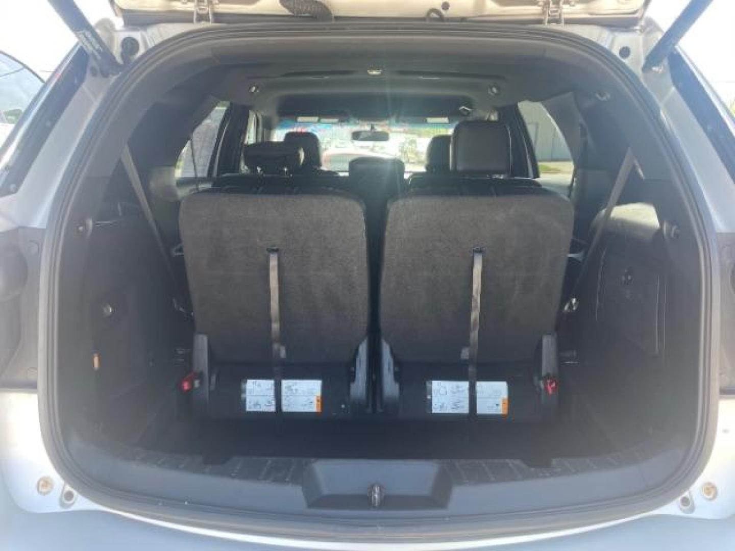 2016 Ingot Silver /Ebony Black, leather Ford Explorer XLT FWD (1FM5K7D88GG) with an 3.5L V6 DOHC 24V engine, 6-Speed Automatic transmission, located at 900 South McDonald Street, McKinney, TX, 75069, (972) 529-2992, 33.189335, -96.613403 - Photo#14