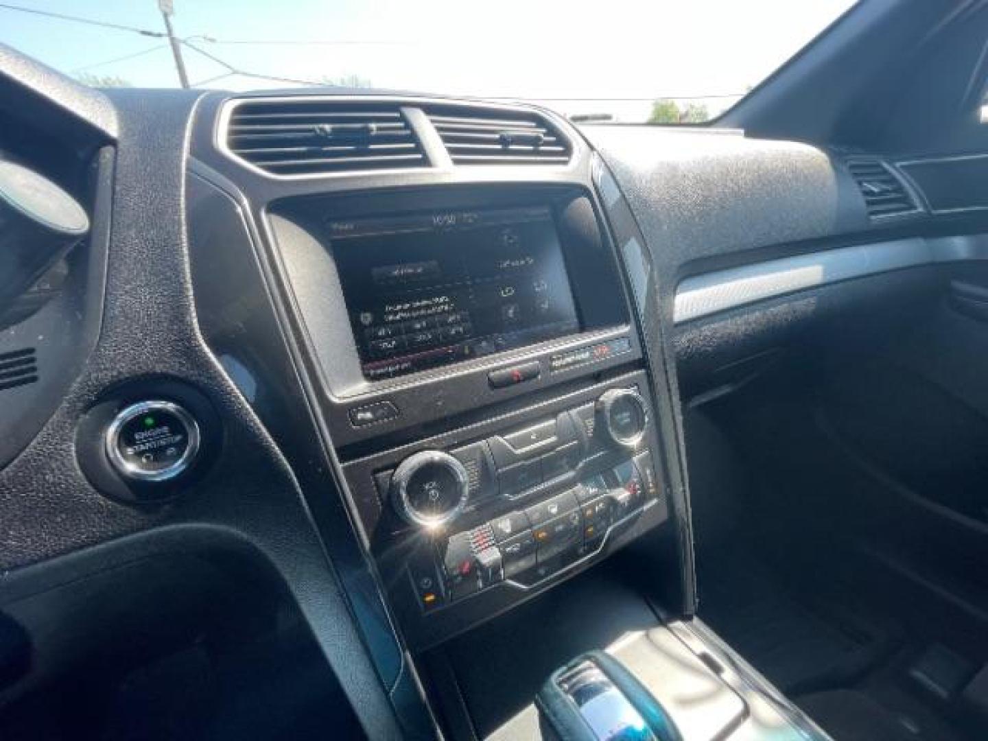 2016 Ingot Silver /Ebony Black, leather Ford Explorer XLT FWD (1FM5K7D88GG) with an 3.5L V6 DOHC 24V engine, 6-Speed Automatic transmission, located at 900 South McDonald Street, McKinney, TX, 75069, (972) 529-2992, 33.189335, -96.613403 - Photo#15
