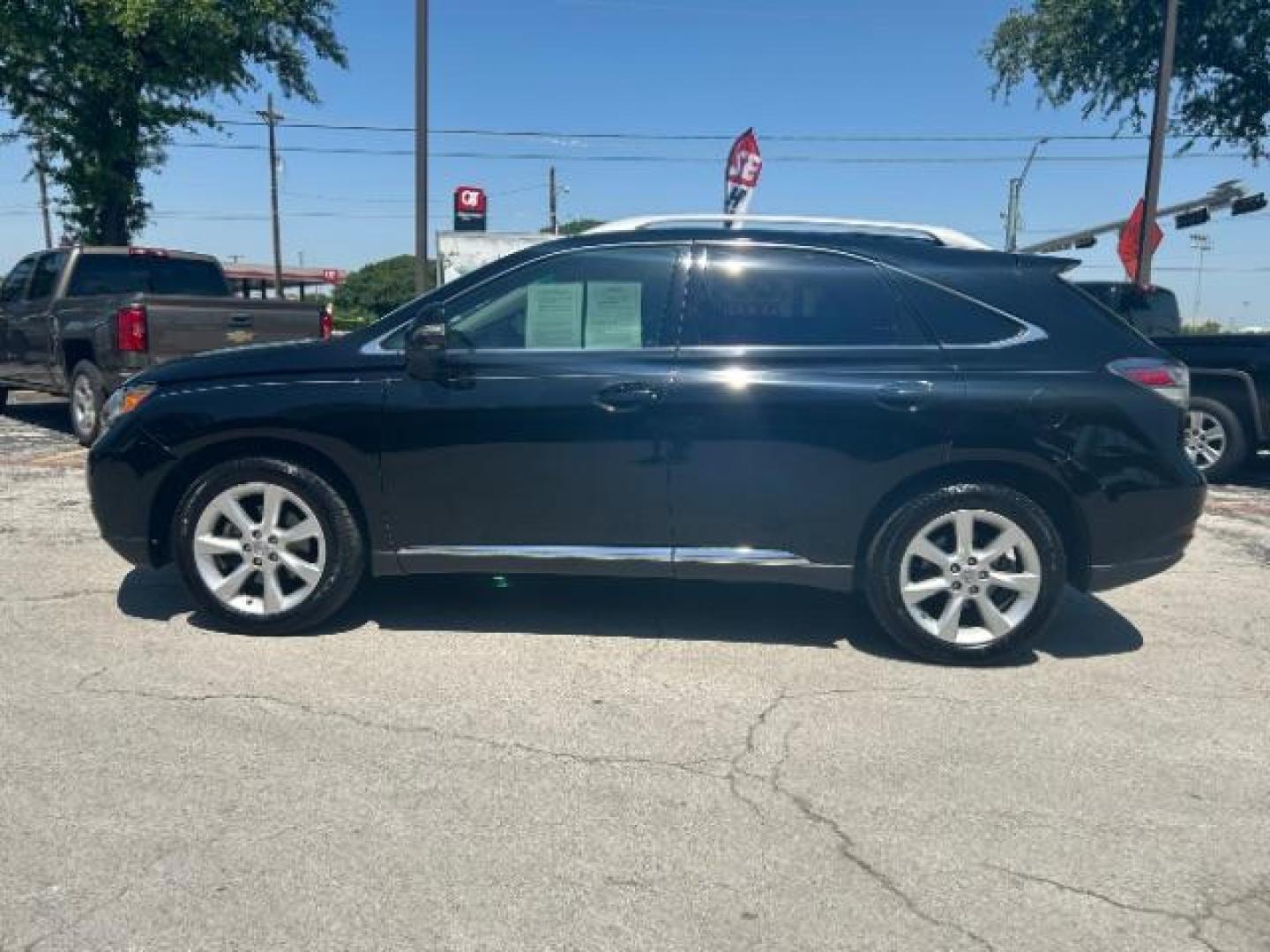 2011 Black /Gray leather Lexus RX 350 RX 350 (2T2ZK1BA6BC) with an 3.5L V6 engine, Automatic transmission, located at 900 South McDonald Street, McKinney, TX, 75069, (972) 529-2992, 33.189335, -96.613403 - Photo#3