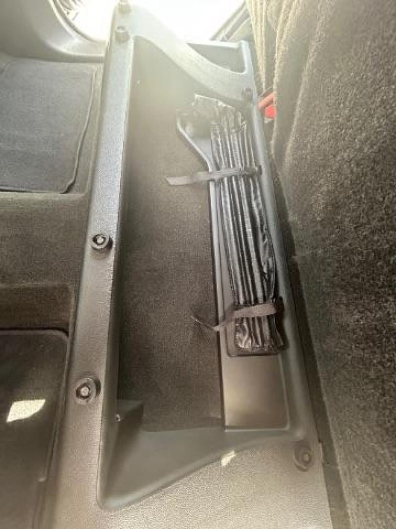 2015 Black /Jet Black Chevrolet Colorado Z71 (1GCGSCE32F1) with an 3.6L V-6 gasoline direct injection engine, Automatic transmission, located at 900 South McDonald Street, McKinney, TX, 75069, (972) 529-2992, 33.189335, -96.613403 - Photo#10