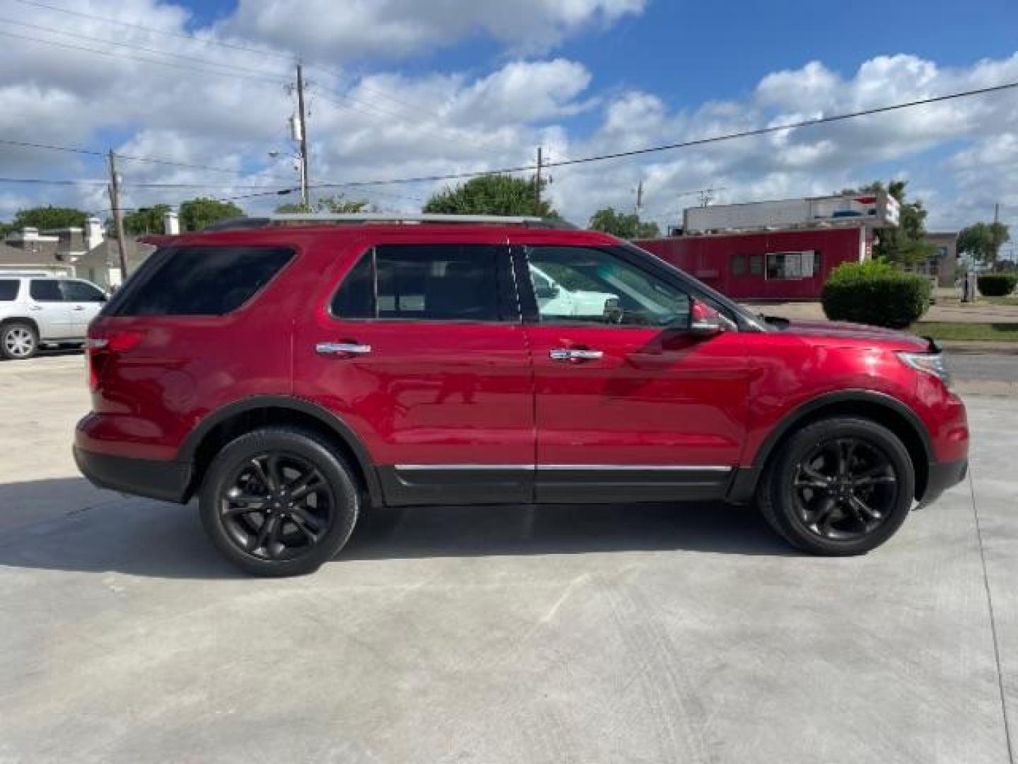 2015 Ruby Red Metallic Ti /Medium Light Stone, Ford Explorer Limited 4WD (1FM5K8F85FG) with an 3.5L V6 DOHC 24V engine, 6-Speed Automatic transmission, located at 900 South McDonald Street, McKinney, TX, 75069, (972) 529-2992, 33.189335, -96.613403 - Photo#15
