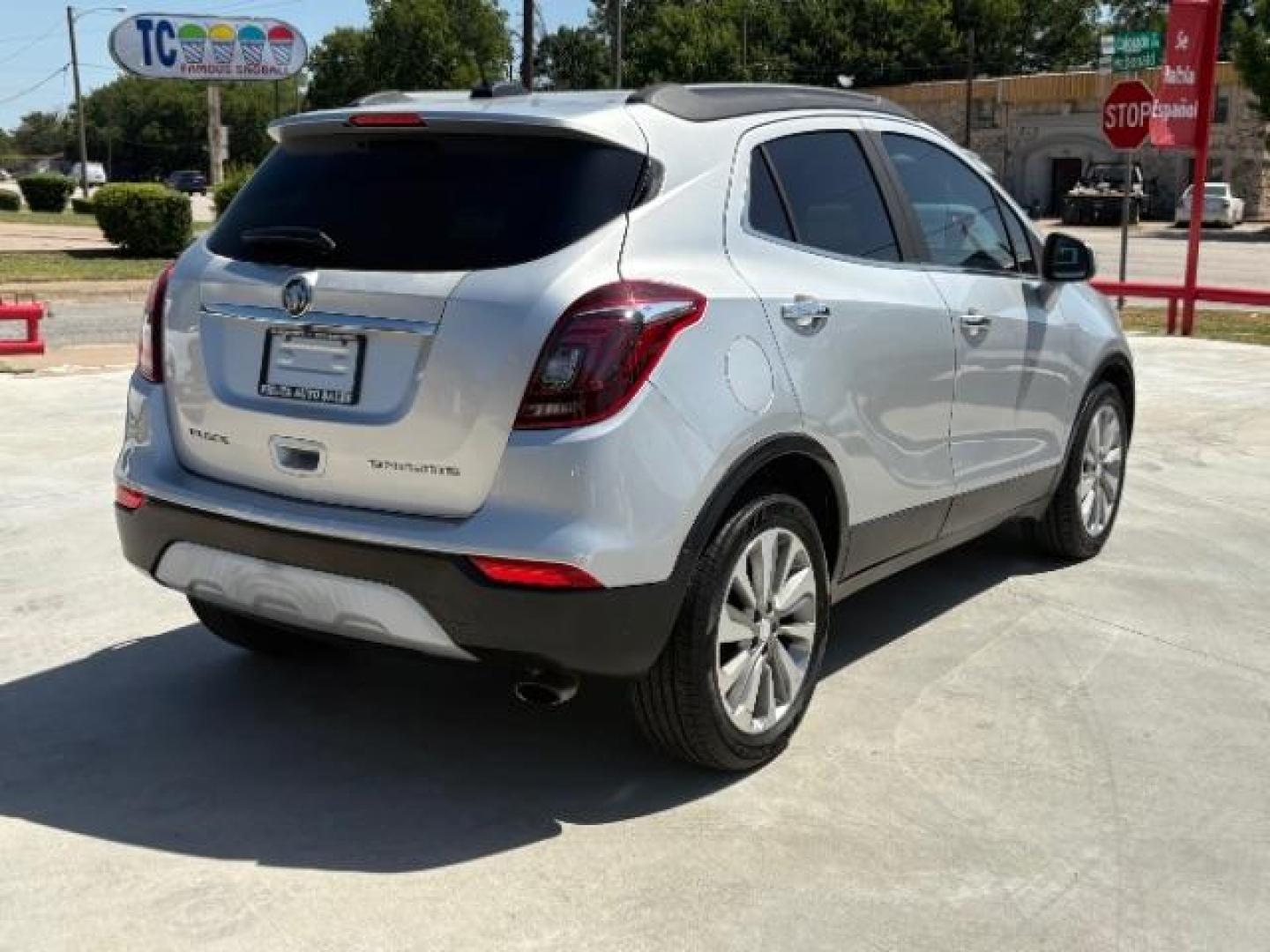 2017 Quicksilver Metallic /Ebony Buick Encore Preferred (KL4CJASB9HB) with an Ecotec 1.4L I-4 DOHC engine, Automatic transmission, located at 900 South McDonald Street, McKinney, TX, 75069, (972) 529-2992, 33.189335, -96.613403 - Photo#4