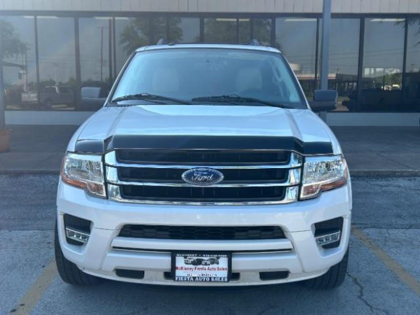 2017 White Platinum Metallic Tri-Coat /Dune Ford Expedition XLT (1FMJU1HT3HE) with an EcoBoost 3.5L V-6 gasoline direct injection engine, Automatic transmission, located at 900 South McDonald Street, McKinney, TX, 75069, (972) 529-2992, 33.189335, -96.613403 - Photo#1
