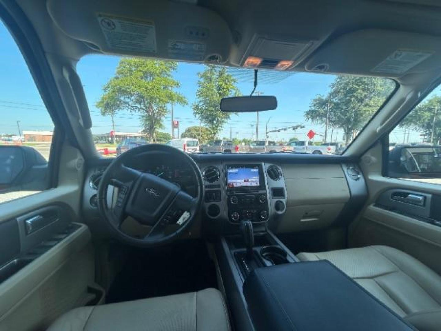 2017 White Platinum Metallic Tri-Coat /Dune Ford Expedition XLT (1FMJU1HT3HE) with an EcoBoost 3.5L V-6 gasoline direct injection engine, Automatic transmission, located at 900 South McDonald Street, McKinney, TX, 75069, (972) 529-2992, 33.189335, -96.613403 - Photo#13