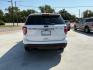 2017 Oxford White /Medium Light Camel, Ford Explorer Base FWD (1FM5K7B80HG) with an 3.5L V6 DOHC 24V engine, 6-Speed Automatic transmission, located at 900 South McDonald Street, McKinney, TX, 75069, (972) 529-2992, 33.189335, -96.613403 - Photo#7
