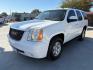 2013 Summit White /Light Tan Cloth Inte GMC Yukon SLE 2WD (1GKS1AE07DR) with an 5.3L V8 OHV 16V FFV engine, 6-Speed Automatic transmission, located at 900 South McDonald Street, McKinney, TX, 75069, (972) 529-2992, 33.189335, -96.613403 - Photo#2