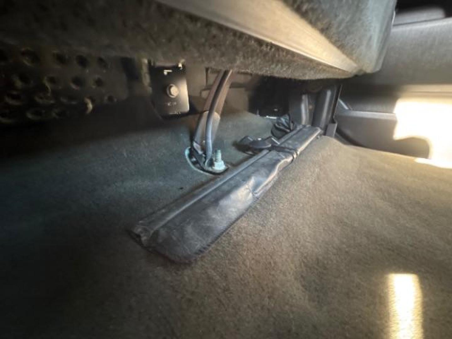 2015 Rainforest Green Met /Dark Ash Seats w/Jet Chevrolet Silverado 1500 LT Crew Cab 4WD (3GCUKREC3FG) with an 5.3L V8 OHV 16V engine, 6-Speed Automatic transmission, located at 900 South McDonald Street, McKinney, TX, 75069, (972) 529-2992, 33.189335, -96.613403 - Photo#11