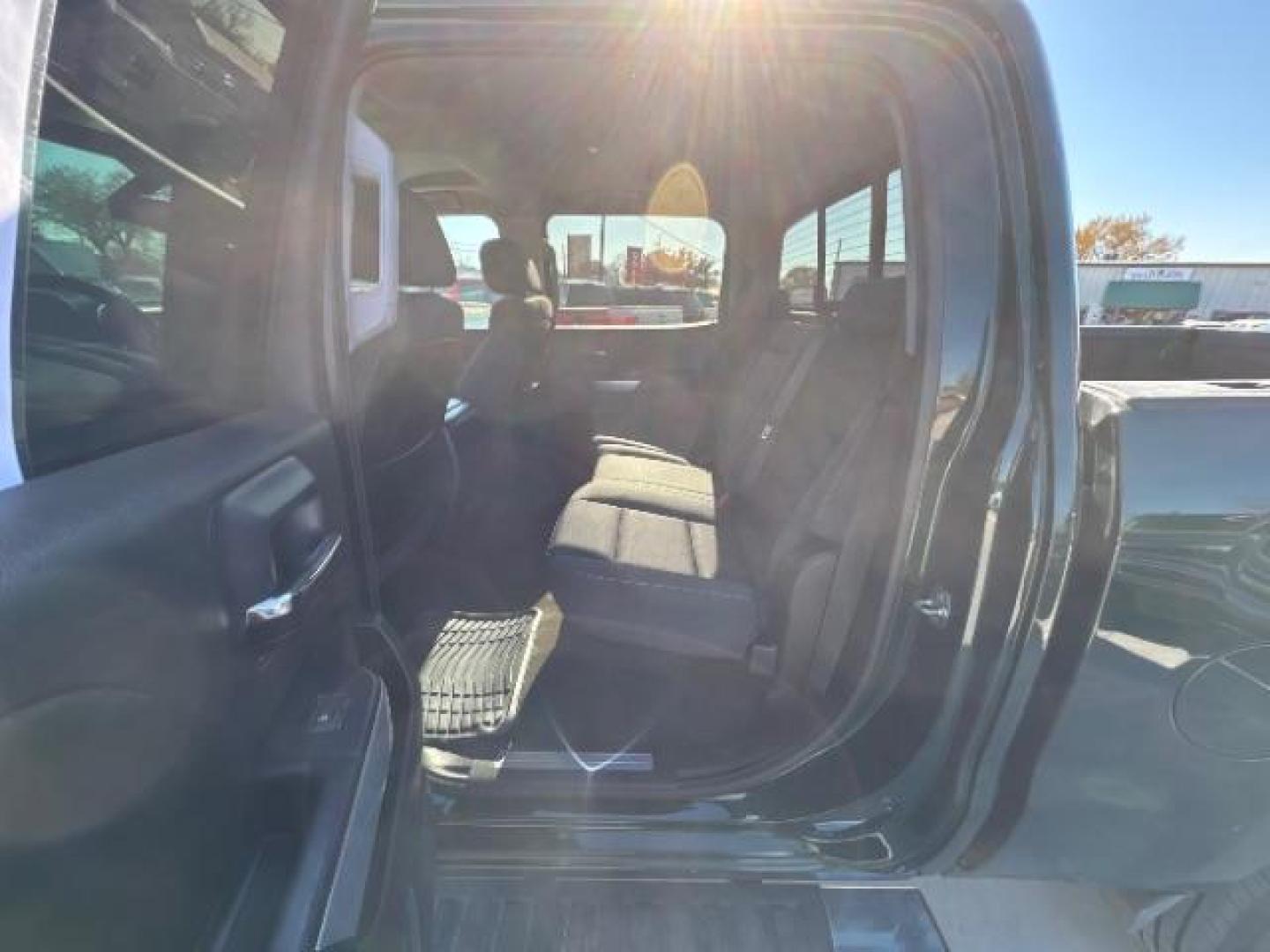 2015 Rainforest Green Met /Dark Ash Seats w/Jet Chevrolet Silverado 1500 LT Crew Cab 4WD (3GCUKREC3FG) with an 5.3L V8 OHV 16V engine, 6-Speed Automatic transmission, located at 900 South McDonald Street, McKinney, TX, 75069, (972) 529-2992, 33.189335, -96.613403 - Photo#15