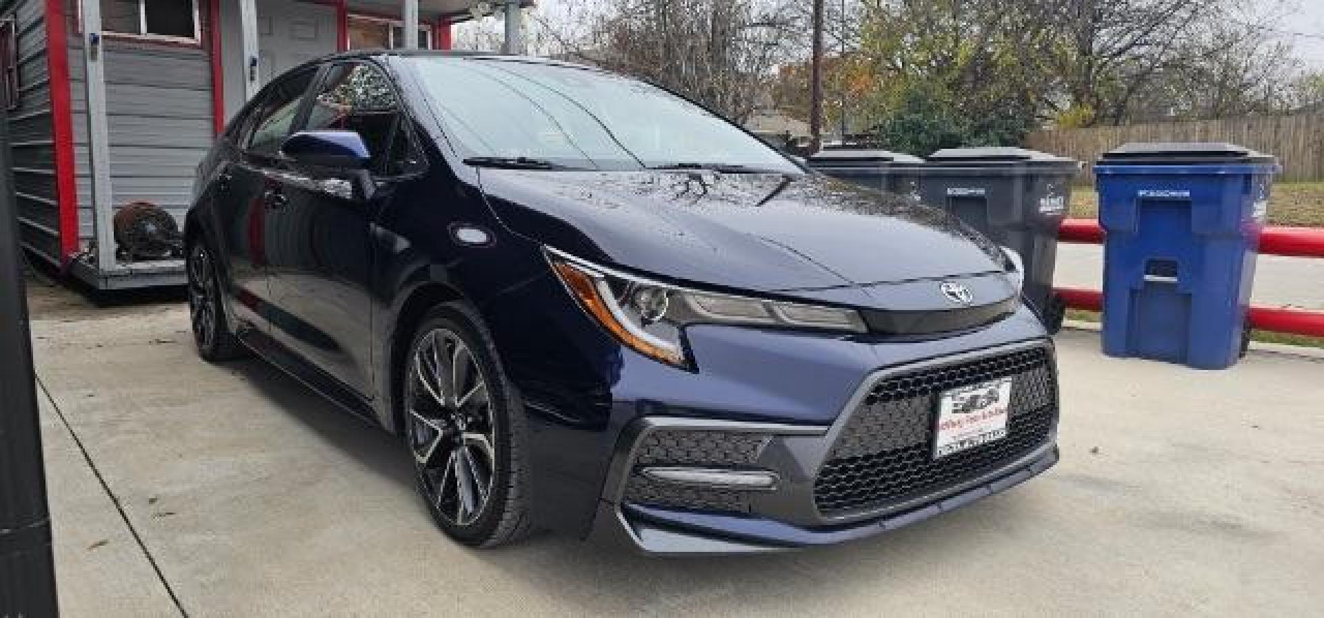 2020 Blue Crush Metallic /Black Toyota Corolla XSE (JTDT4RCE9LJ) with an Dynamic Force 2L I-4 port/direct injection engine, Automatic transmission, located at 900 South McDonald Street, McKinney, TX, 75069, (972) 529-2992, 33.189335, -96.613403 - Photo#3