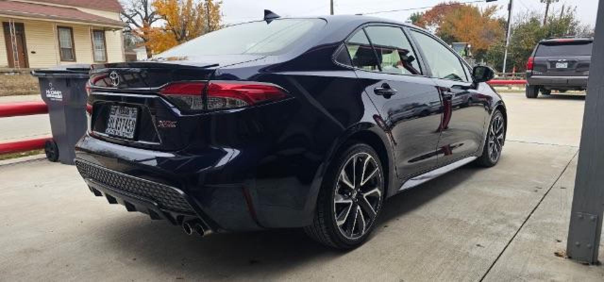 2020 Blue Crush Metallic /Black Toyota Corolla XSE (JTDT4RCE9LJ) with an Dynamic Force 2L I-4 port/direct injection engine, Automatic transmission, located at 900 South McDonald Street, McKinney, TX, 75069, (972) 529-2992, 33.189335, -96.613403 - Photo#4