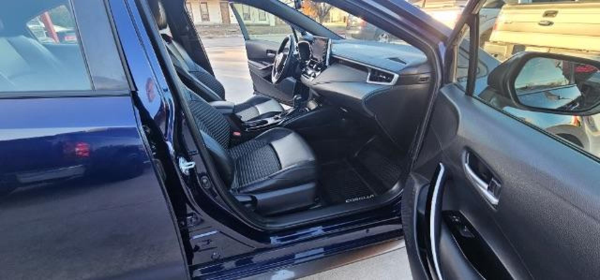 2020 Blue Crush Metallic /Black Toyota Corolla XSE (JTDT4RCE9LJ) with an Dynamic Force 2L I-4 port/direct injection engine, Automatic transmission, located at 900 South McDonald Street, McKinney, TX, 75069, (972) 529-2992, 33.189335, -96.613403 - Photo#13