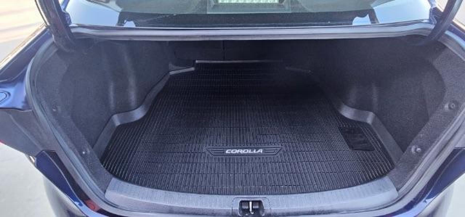 2020 Blue Crush Metallic /Black Toyota Corolla XSE (JTDT4RCE9LJ) with an Dynamic Force 2L I-4 port/direct injection engine, Automatic transmission, located at 900 South McDonald Street, McKinney, TX, 75069, (972) 529-2992, 33.189335, -96.613403 - Photo#16