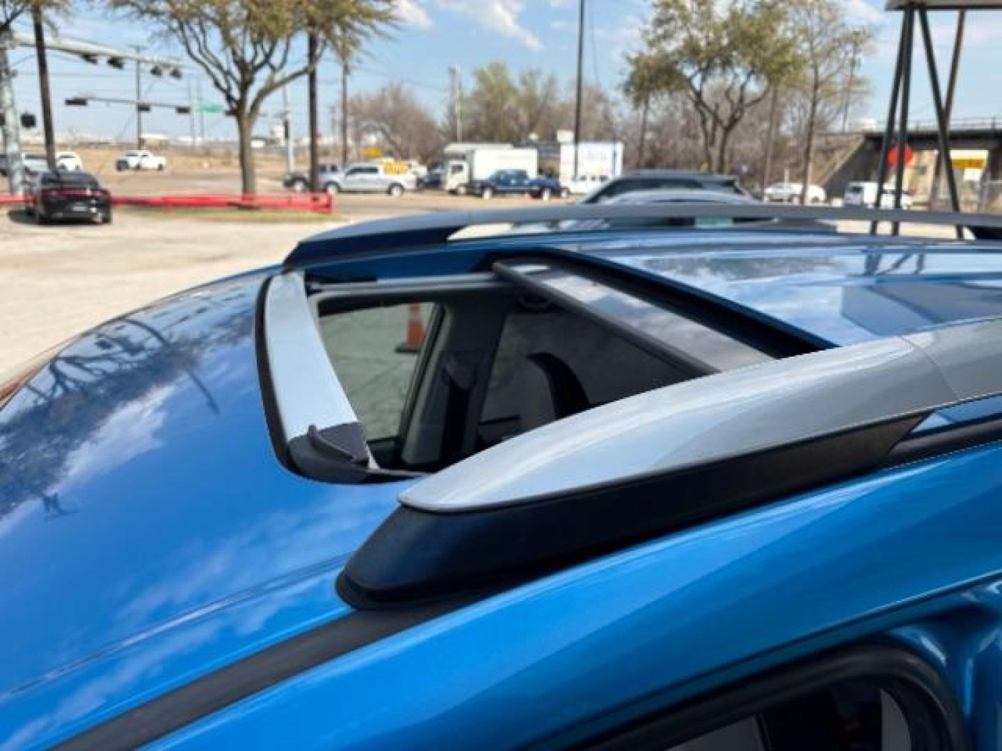 2017 Electric Storm Blue /Ash Toyota RAV4 XLE (JTMWFREV6HJ) with an 2.5L I-4 DOHC engine, Automatic transmission, located at 900 South McDonald Street, McKinney, TX, 75069, (972) 529-2992, 33.189335, -96.613403 - Photo#18