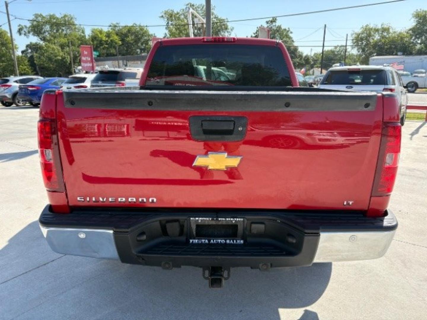 2013 Victory Red /Ebony Cloth Interior Chevrolet Silverado 1500 LT Ext. Cab 4WD (1GCRKSE78DZ) with an 5.3L V8 OHV 16V FFV engine, 6-Speed Automatic transmission, located at 900 South McDonald Street, McKinney, TX, 75069, (972) 529-2992, 33.189335, -96.613403- Photo#5