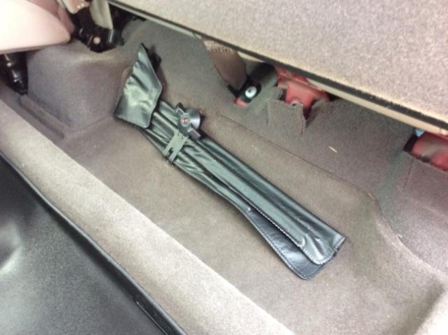2019 Cajun Red Tintcoat /Gideon/Very Dark Atmosphere Chevrolet Silverado 1500 LT (1GCUYDED5KZ) with an EcoTec3 5.3L V-8 gasoline direct injection engine, located at 900 South McDonald Street, McKinney, TX, 75069, (972) 529-2992, 33.189335, -96.613403 - Photo#18