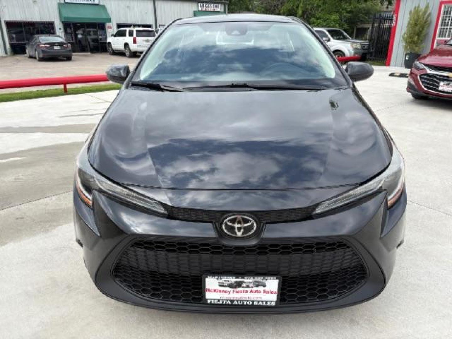 2022 Black Sand Pearl /Black Toyota Corolla LE (5YFEPMAE5NP) with an 1.8L I-4 DOHC engine, located at 900 South McDonald Street, McKinney, TX, 75069, (972) 529-2992, 33.189335, -96.613403 - Photo#1