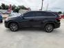 2018 Midnight Black Metallic /Black Toyota Highlander XLE (5TDKZRFH7JS) with an 3.5L V-6 port/direct injection engine, Automatic transmission, located at 900 South McDonald Street, McKinney, TX, 75069, (972) 529-2992, 33.189335, -96.613403 - Photo#3