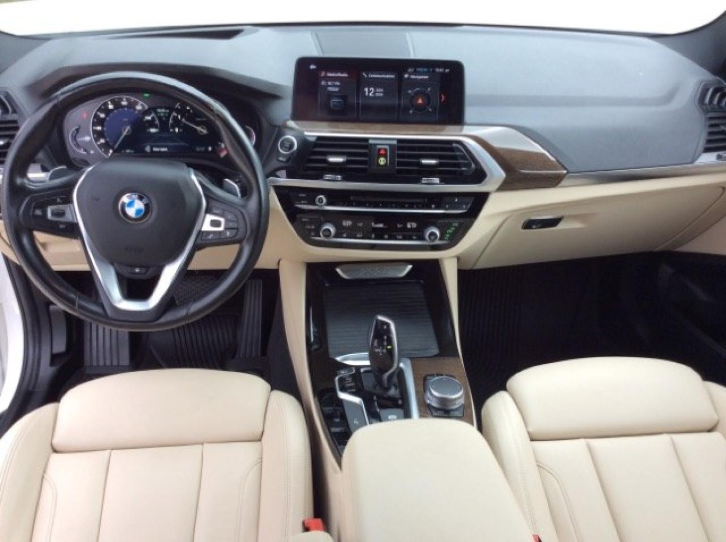 2019 Alpine White /Black BMW X3 sDrive30i (5UXTR7C52KL) with an 2L I-4 gasoline direct injection engine, located at 900 South McDonald Street, McKinney, TX, 75069, (972) 529-2992, 33.189335, -96.613403- Photo#10